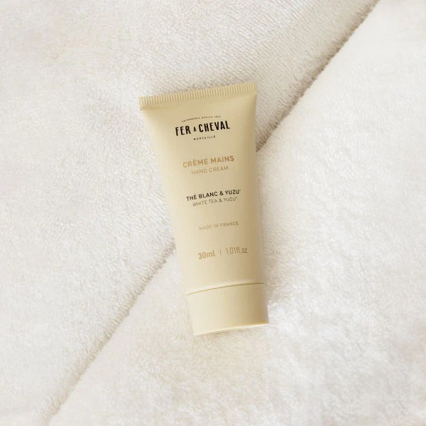 Cremă de Mâini Parfumată – Ceai Alb & Yuzu 30 ml